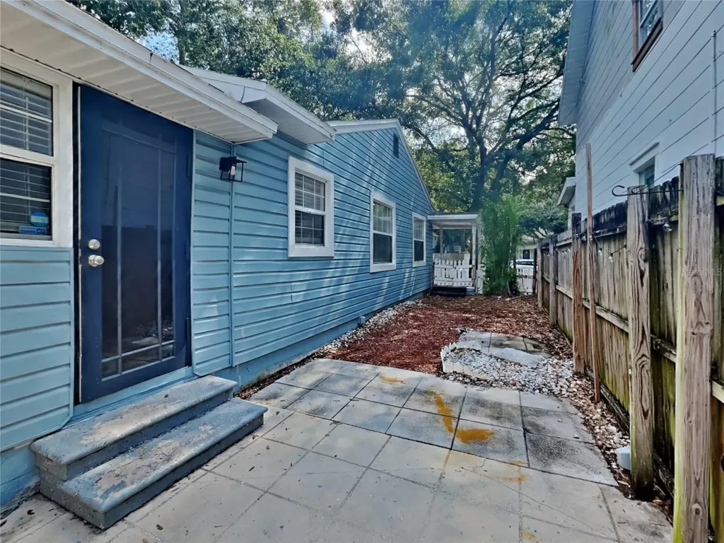 2030 12th Street N St Petersburg FL 33704