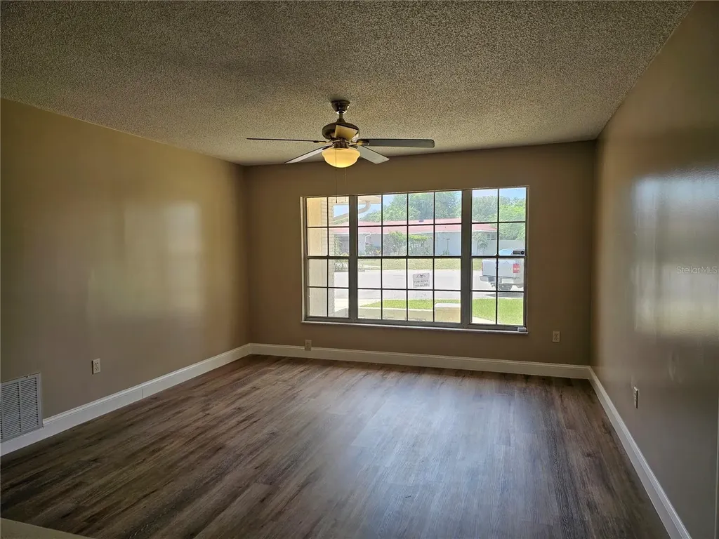 6623 Swyear Court Orlando FL 32818
