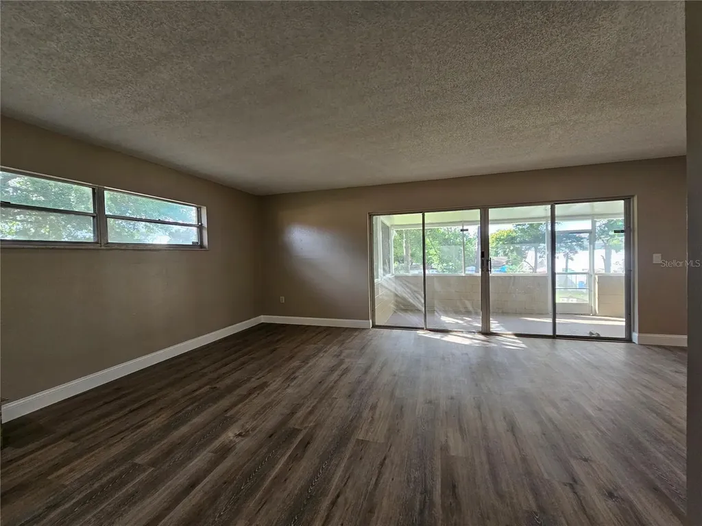 6623 Swyear Court Orlando FL 32818