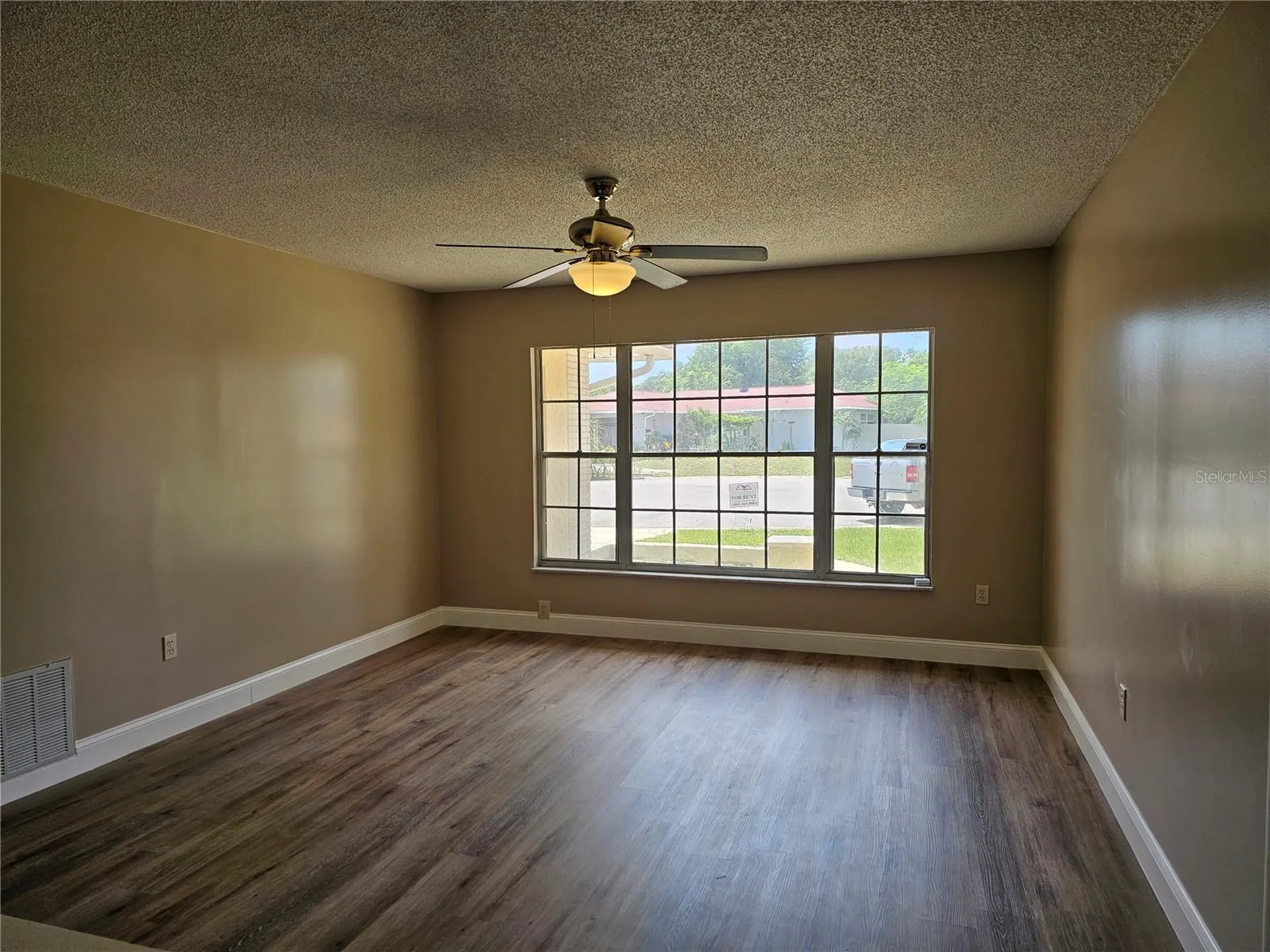 6623 Swyear Court Orlando FL 32818