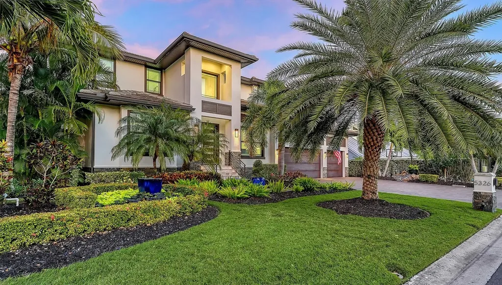 5326 Siesta Cove Drive Sarasota FL 34242