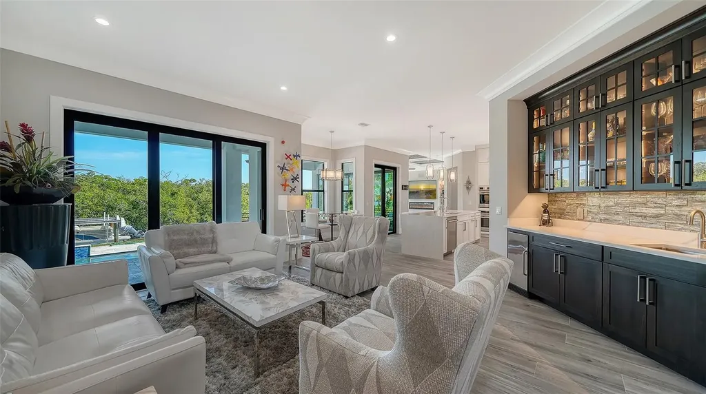 5326 Siesta Cove Drive Sarasota FL 34242