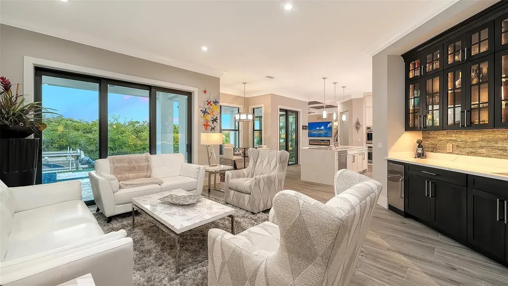 5326 Siesta Cove Drive Sarasota FL 34242