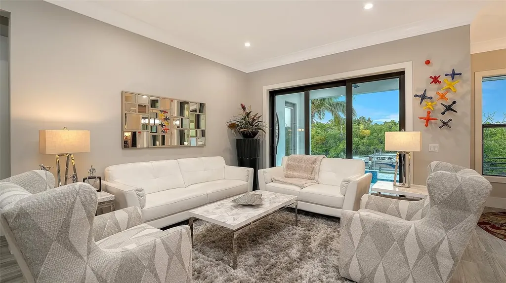 5326 Siesta Cove Drive Sarasota FL 34242