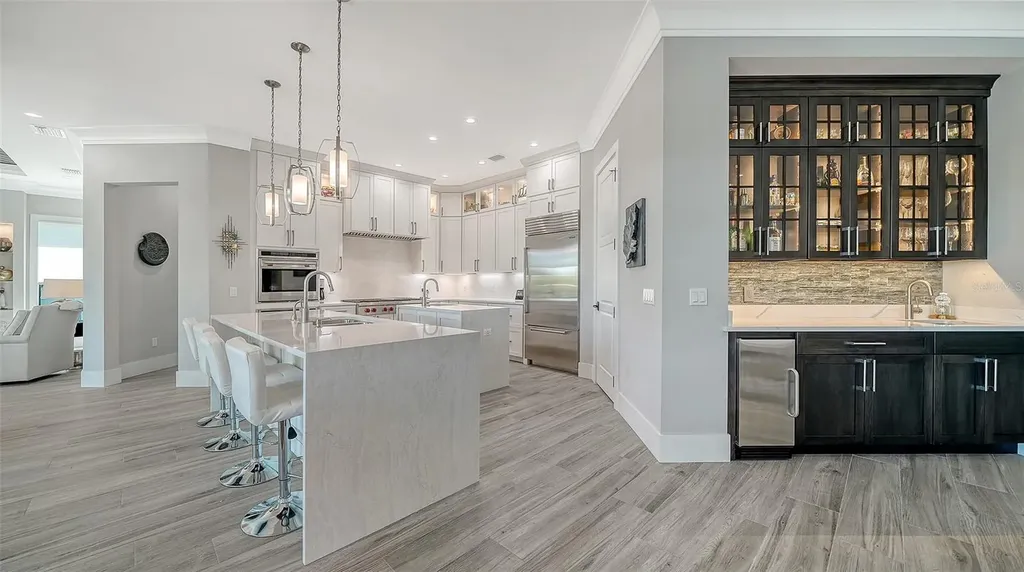 5326 Siesta Cove Drive Sarasota FL 34242