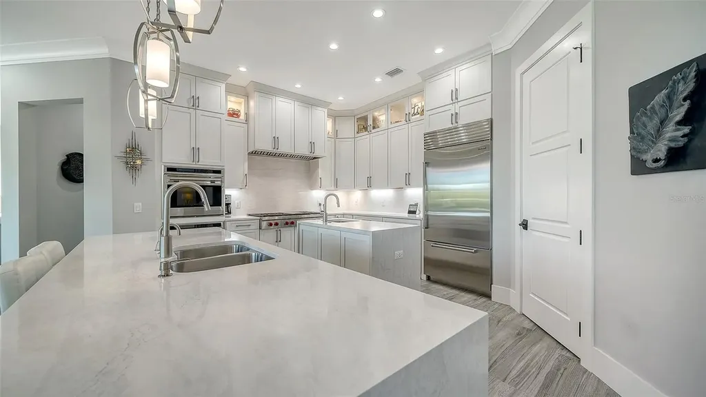 5326 Siesta Cove Drive Sarasota FL 34242