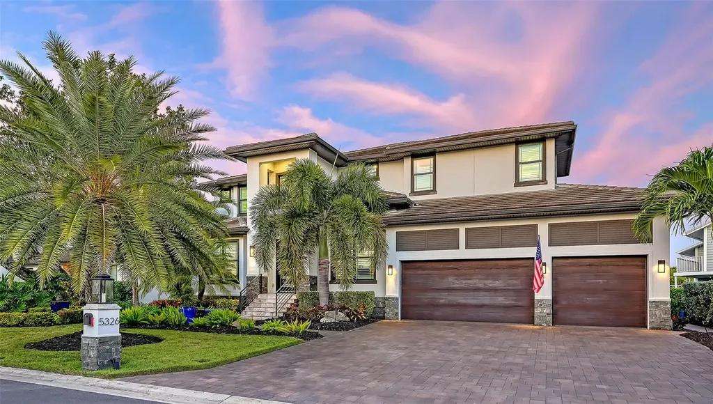 5326 Siesta Cove Drive Sarasota FL 34242