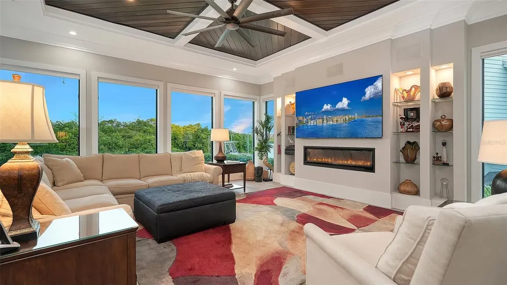 5326 Siesta Cove Drive Sarasota FL 34242