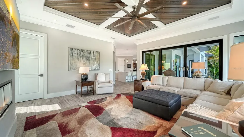 5326 Siesta Cove Drive Sarasota FL 34242