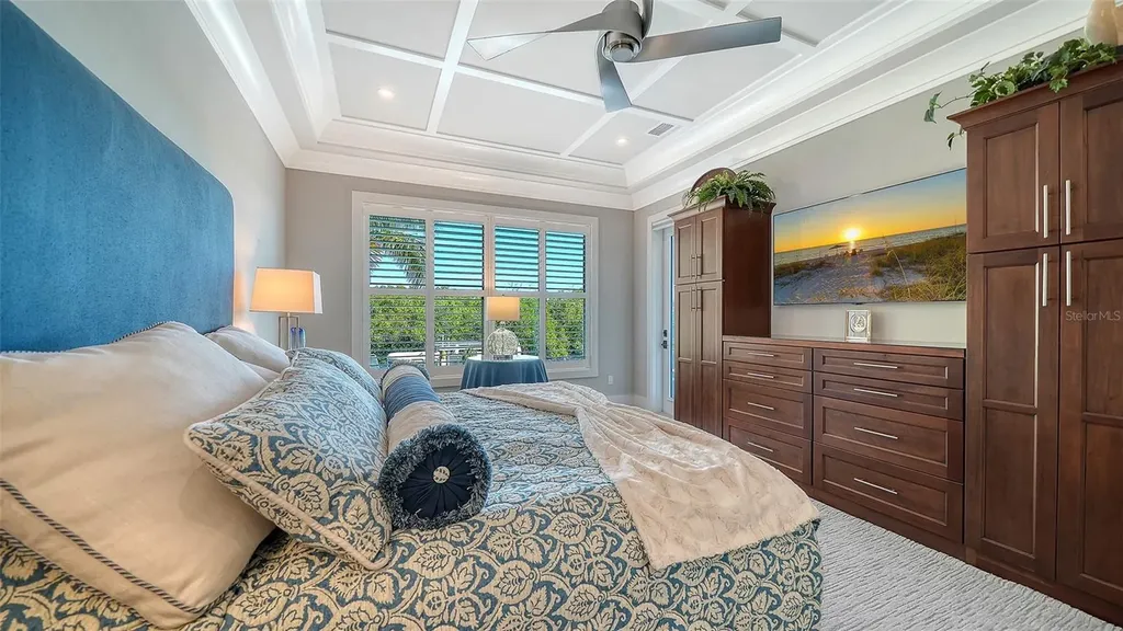 5326 Siesta Cove Drive Sarasota FL 34242