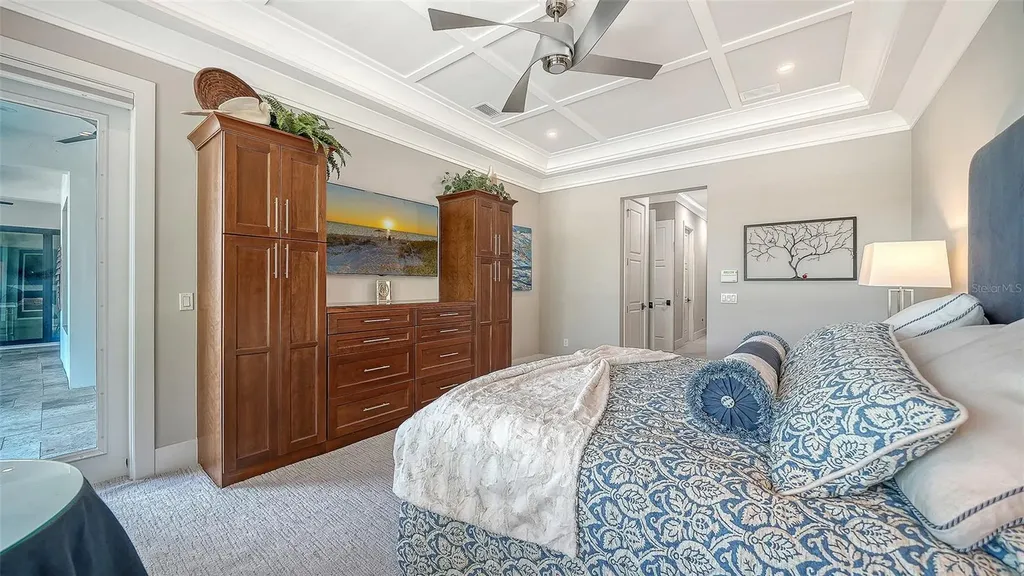 5326 Siesta Cove Drive Sarasota FL 34242