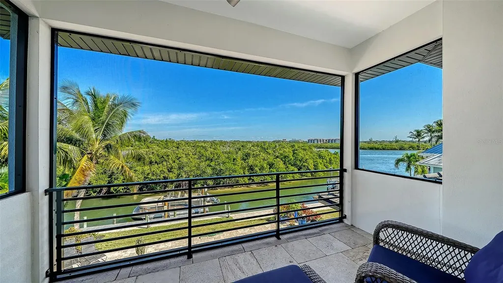 5326 Siesta Cove Drive Sarasota FL 34242