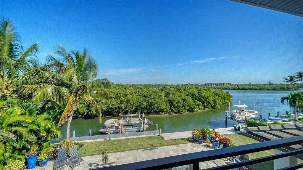 5326 Siesta Cove Drive Sarasota FL 34242