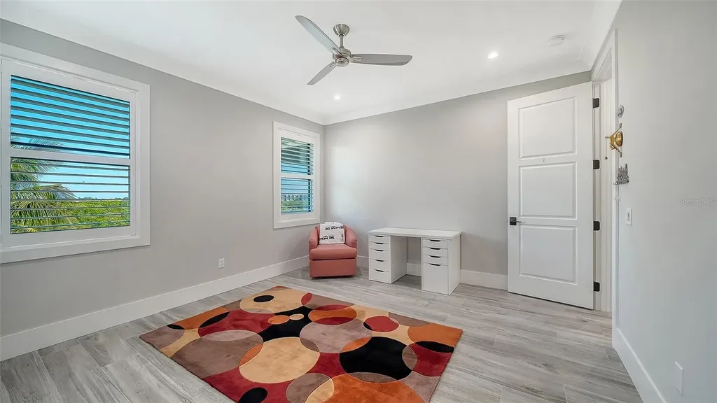 5326 Siesta Cove Drive Sarasota FL 34242