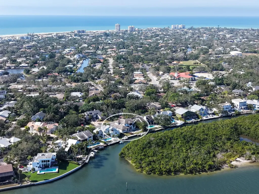 5326 Siesta Cove Drive Sarasota FL 34242