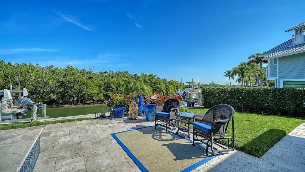 5326 Siesta Cove Drive Sarasota FL 34242