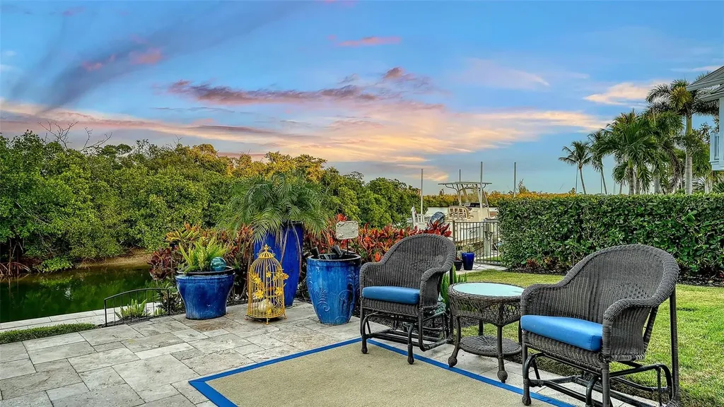 5326 Siesta Cove Drive Sarasota FL 34242