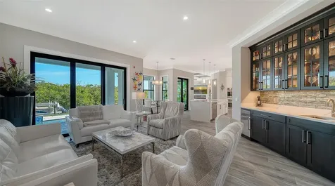 5326 Siesta Cove Drive Sarasota FL 34242