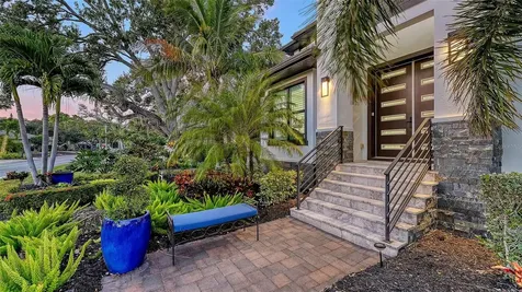 5326 Siesta Cove Drive Sarasota FL 34242