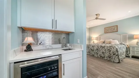 5326 Siesta Cove Drive Sarasota FL 34242