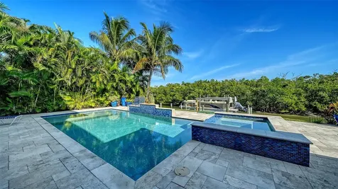 5326 Siesta Cove Drive Sarasota FL 34242
