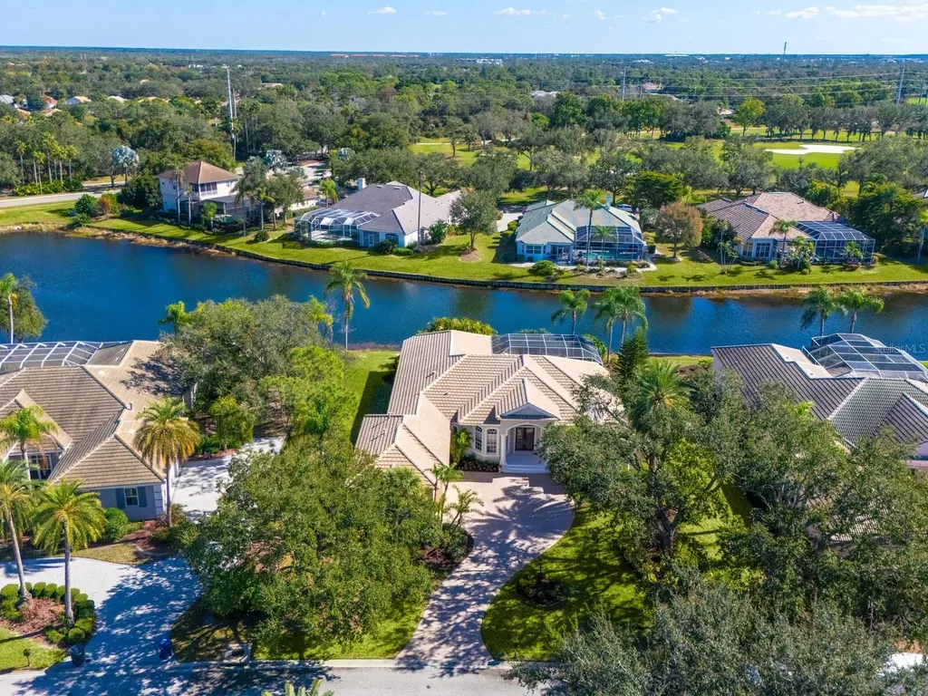 7311 Westminster Court University Park FL 34201