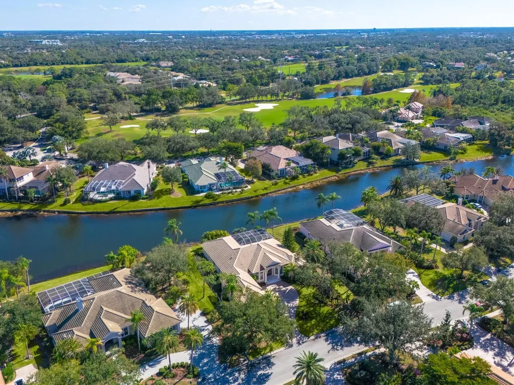 7311 Westminster Court University Park FL 34201