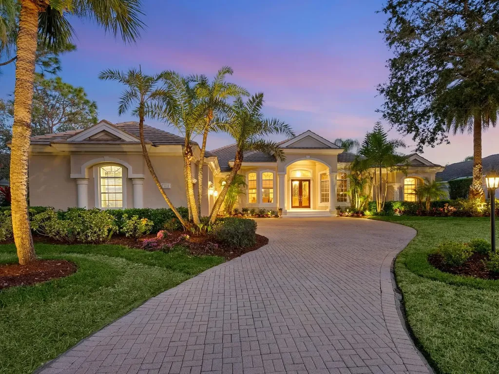 7311 Westminster Court University Park FL 34201