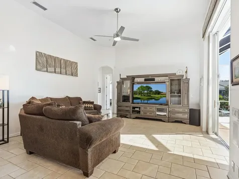7311 Westminster Court University Park FL 34201