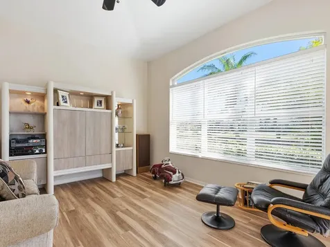 7311 Westminster Court University Park FL 34201