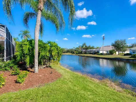 7311 Westminster Court University Park FL 34201