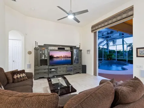 7311 Westminster Court University Park FL 34201