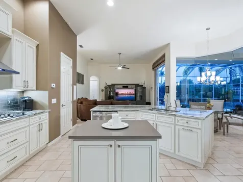 7311 Westminster Court University Park FL 34201