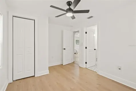 2302 W Idlewild Avenue Tampa FL 33603