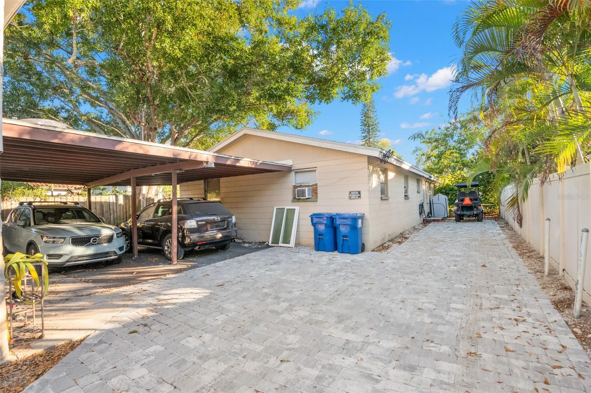 209 12th Avenue N St Petersburg FL 33704