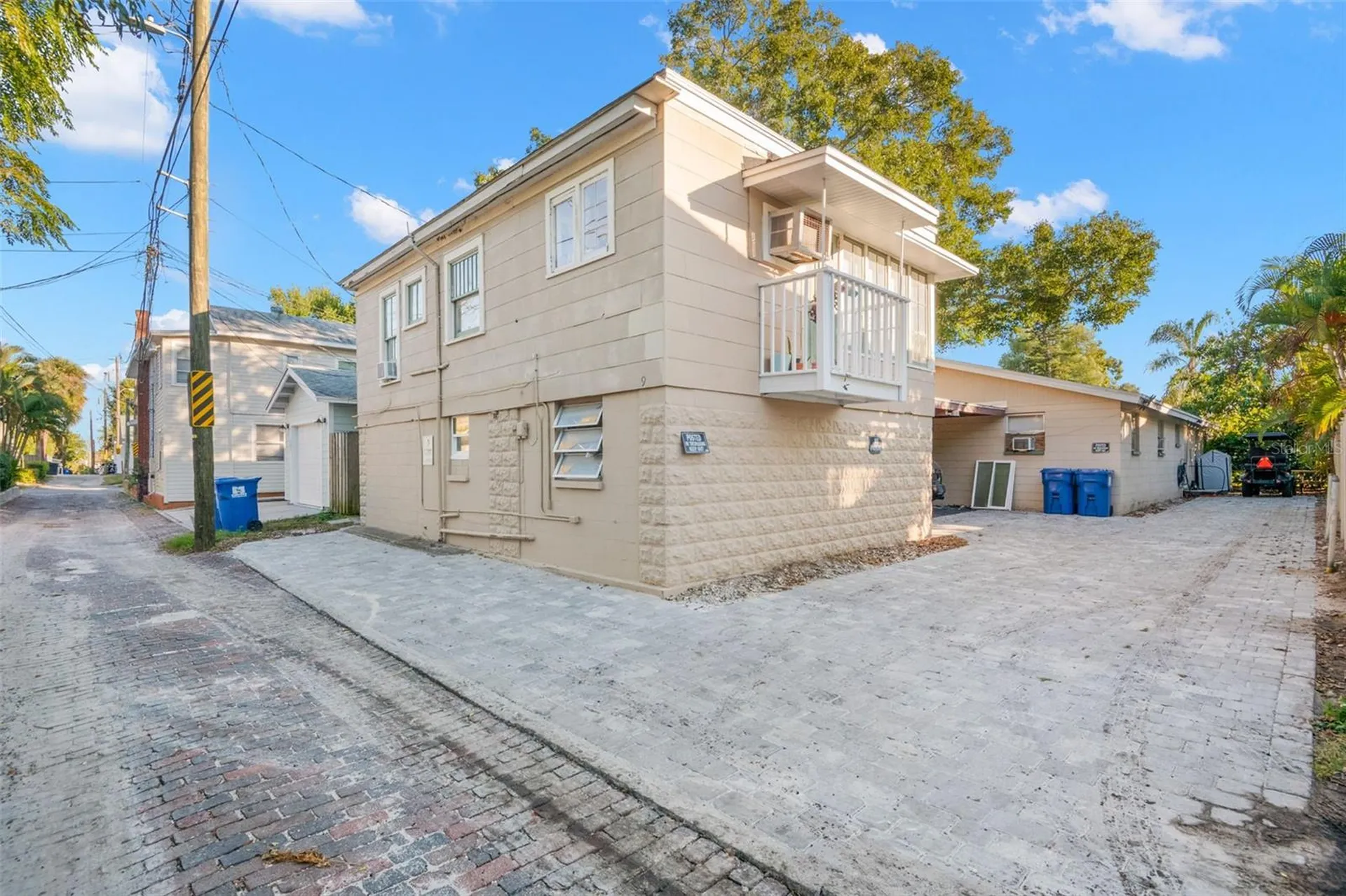 209 12th Avenue N St Petersburg FL 33704