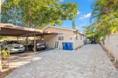209 12th Avenue N St Petersburg FL 33704