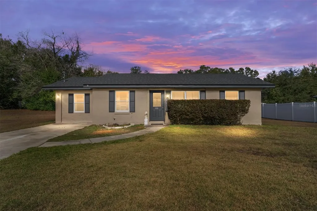 3251 SE 143rd Place Summerfield FL 34491