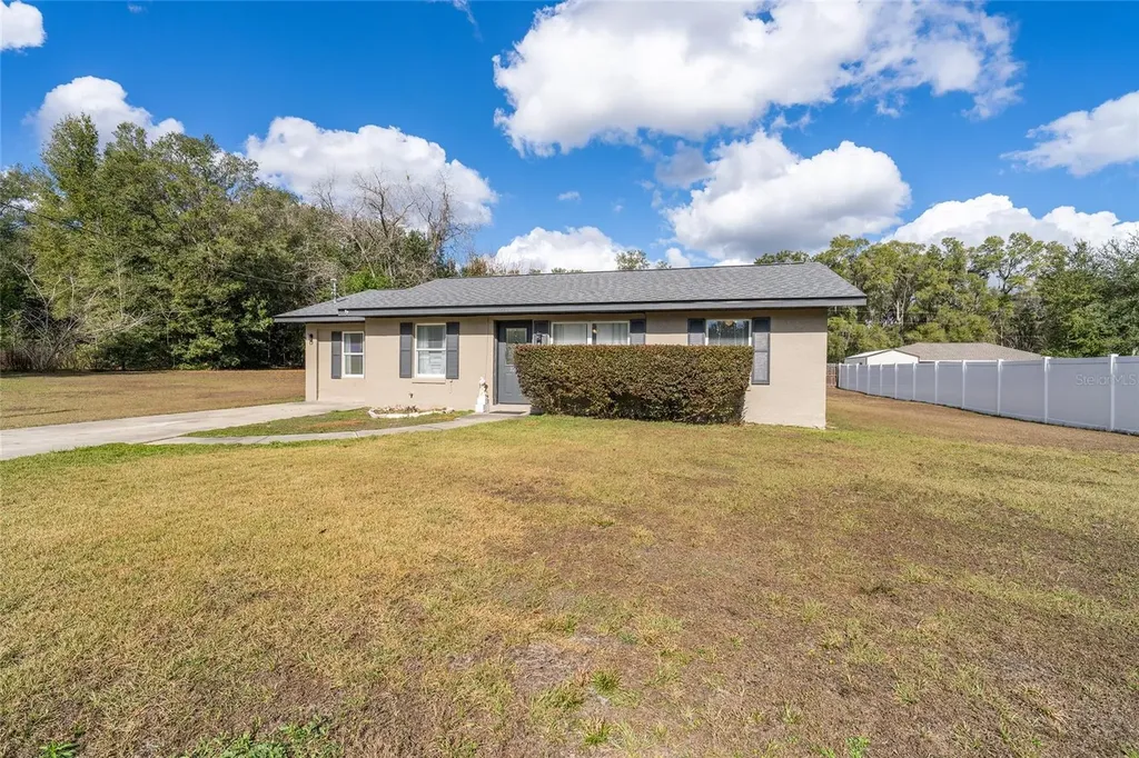 3251 SE 143rd Place Summerfield FL 34491