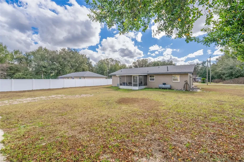 3251 SE 143rd Place Summerfield FL 34491