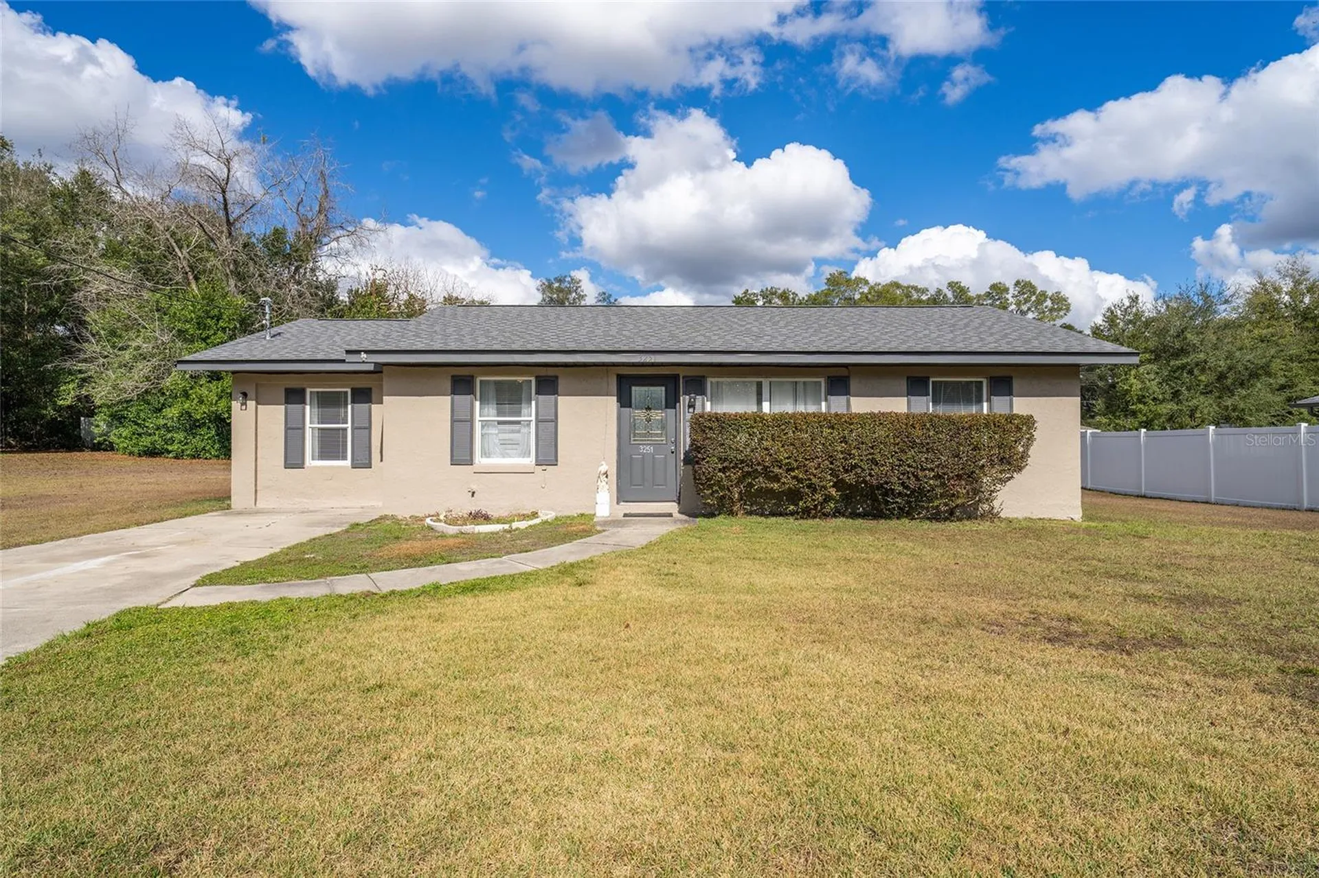 3251 SE 143rd Place Summerfield FL 34491