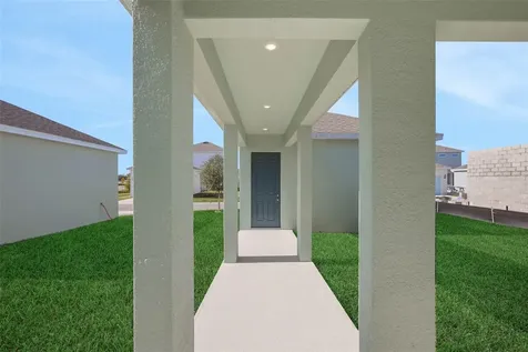 5104 Firebush Drive Apopka FL 32712