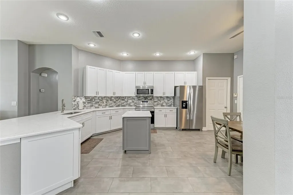 4966 Bookelia Circle Bradenton FL 34203