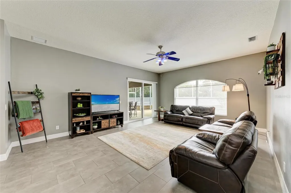 4966 Bookelia Circle Bradenton FL 34203