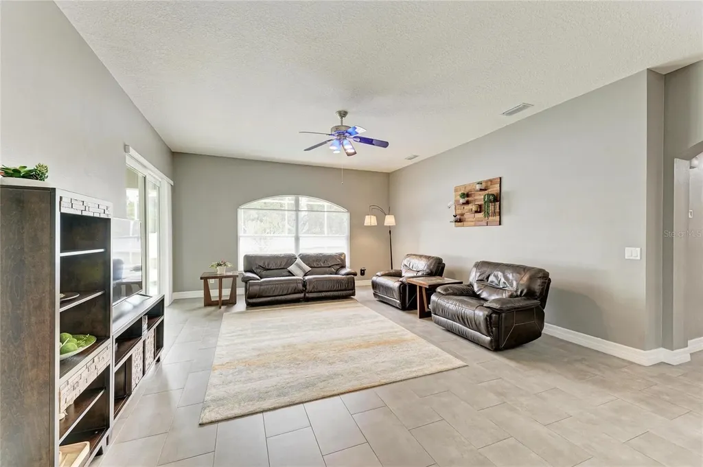 4966 Bookelia Circle Bradenton FL 34203
