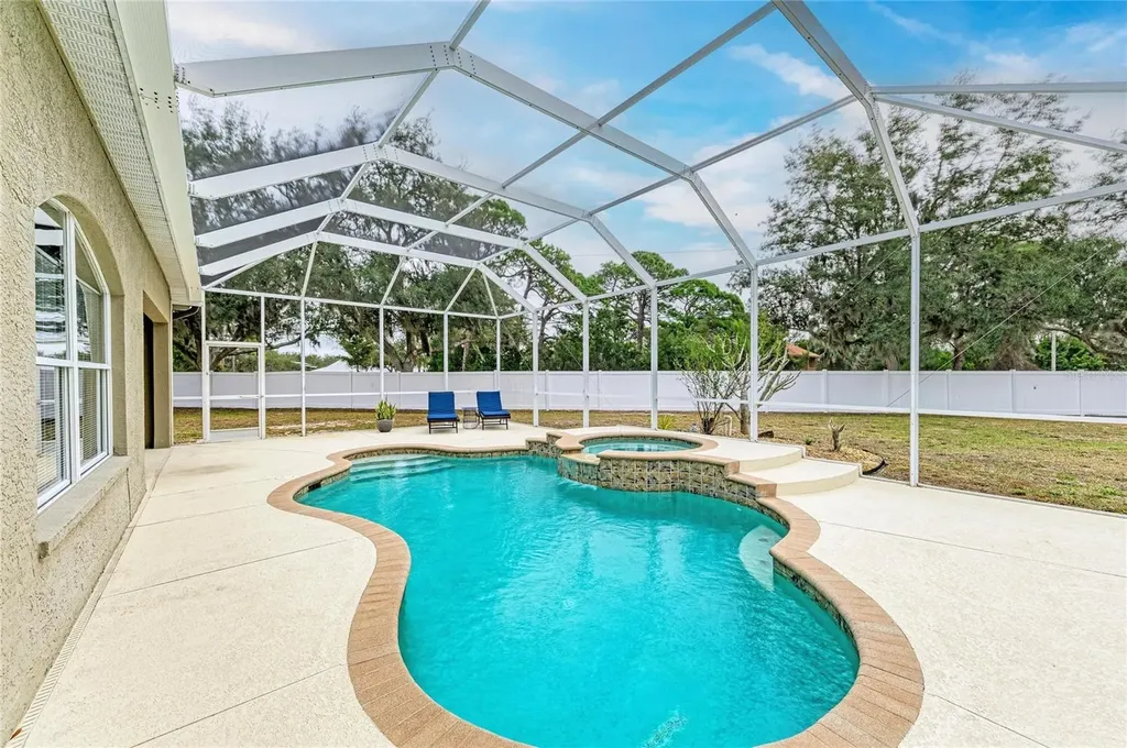 4966 Bookelia Circle Bradenton FL 34203