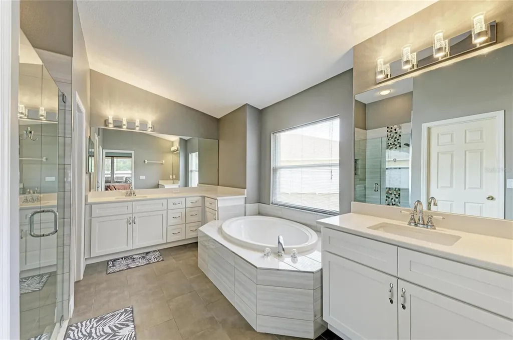 4966 Bookelia Circle Bradenton FL 34203