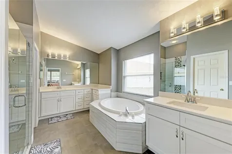 4966 Bookelia Circle Bradenton FL 34203