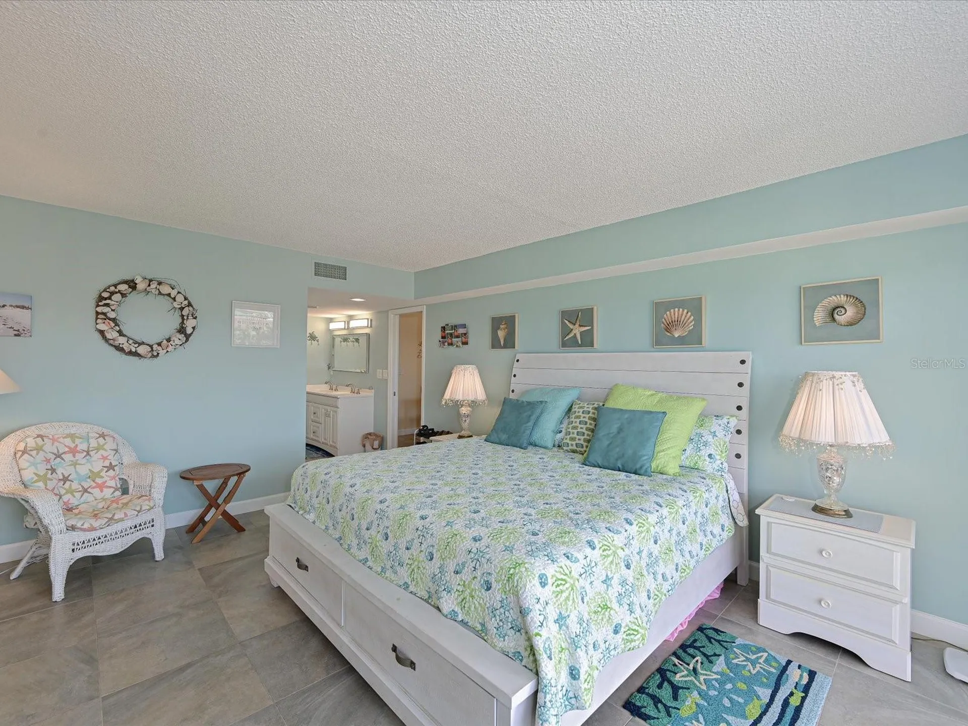 204 3rd Street W Bradenton FL 34205