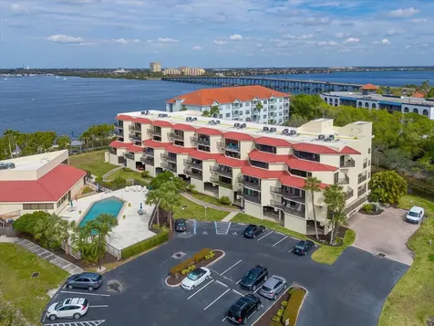 204 3rd Street W Bradenton FL 34205